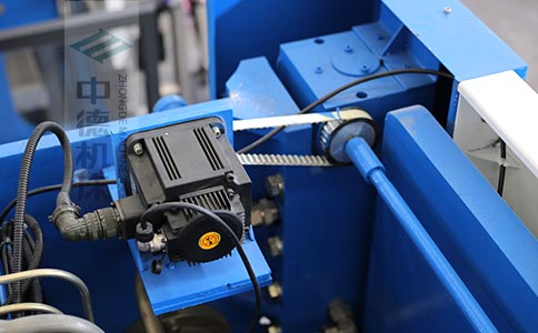 ZDPK-10025配有Y軸伺服定位功能,能精確有效提高Y軸精度,并使工作效率明顯提高.jpg ZDPK-10025配有Y軸伺服定位功能,能精確有效提高Y軸精度,并使工作效率明顯提高.jpg