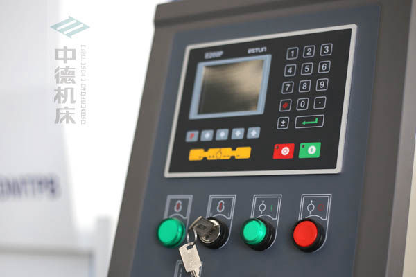 ZDPK-16032-E200P數(shù)控系統(tǒng).jpg ZDPK-16032-E200P數(shù)控系統(tǒng).jpg