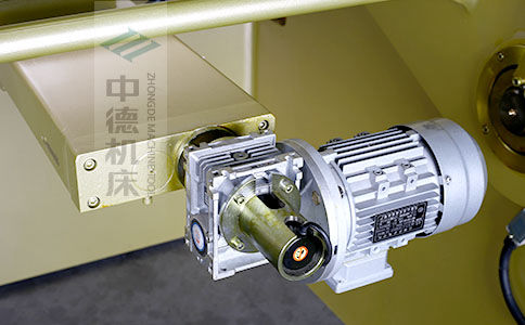 ZDS-640后檔料減速電機(jī)，質(zhì)量好，模擬運(yùn)算定位速度快.jpg